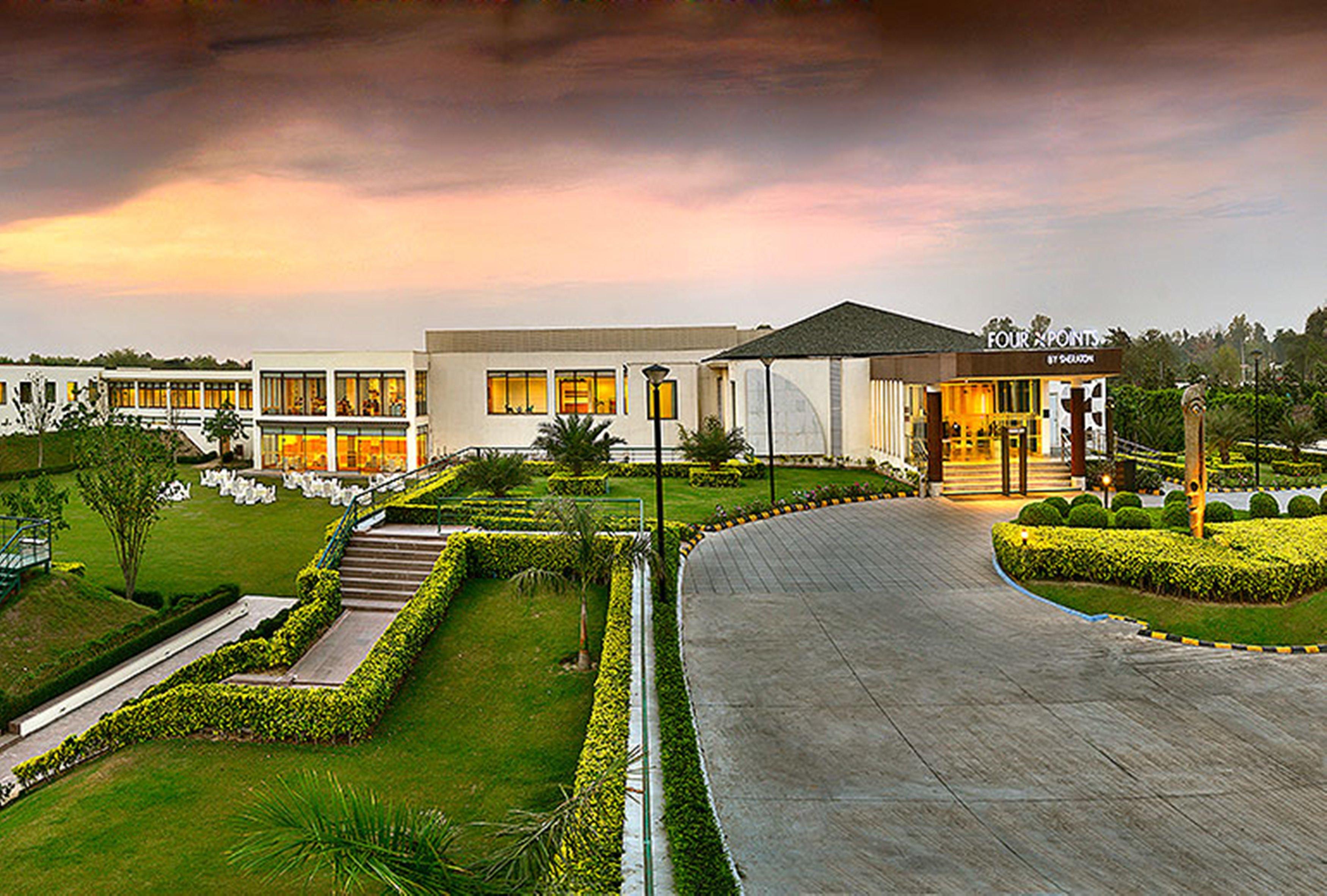 Four Points By Sheraton New Delhi, Airport Highway Dış mekan fotoğraf