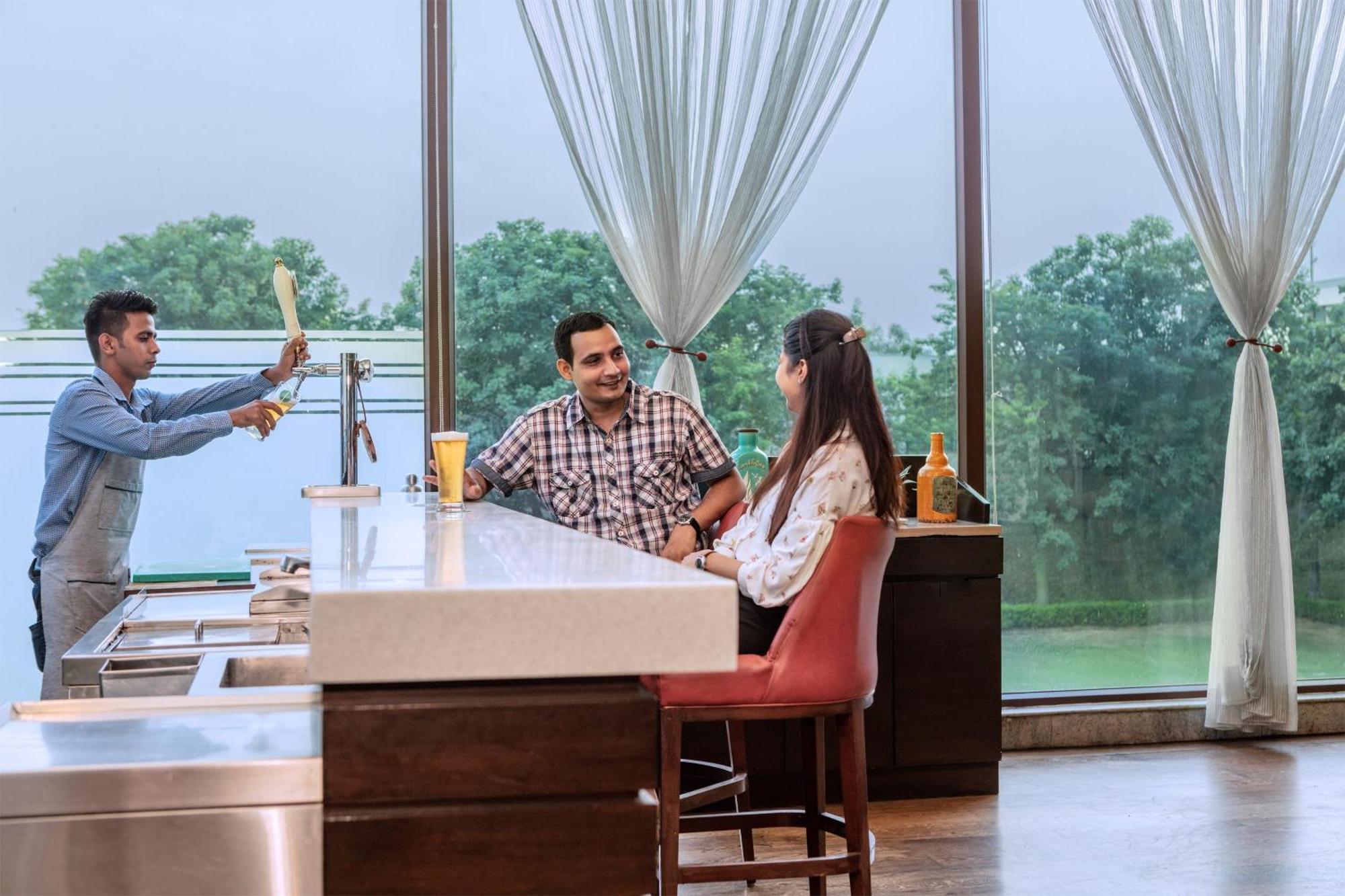 Four Points By Sheraton New Delhi, Airport Highway Dış mekan fotoğraf